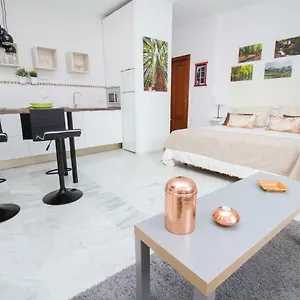 https://good-vibes-estudio-deluxe-trinidad-1.es-andalucia.com